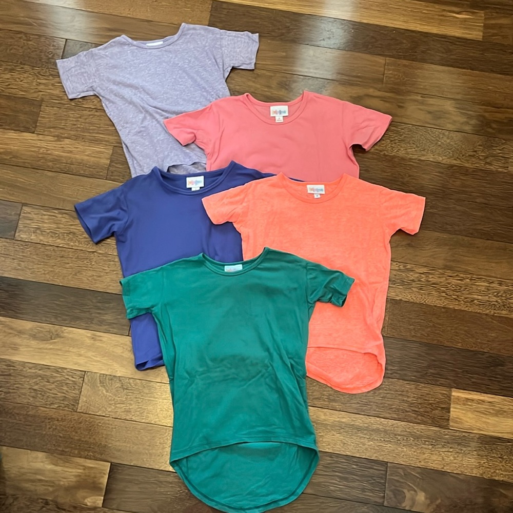 LulaRoe Gracie Girls Size 4 Short Sleeve Shirts